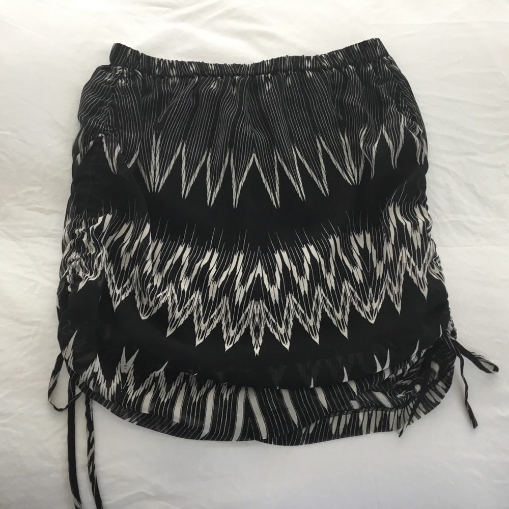 Tribal print ruched skirt - 1.state